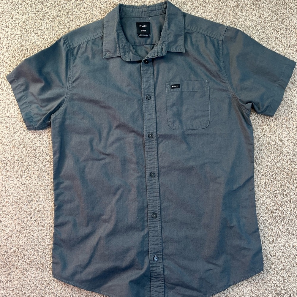 RVCA short sleeve button up shirt, men’s Large